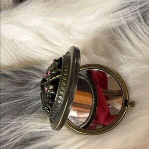 Vintage Style Double Compact Mirror with Ornate Design